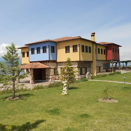 Estate Kalaitzis 3*