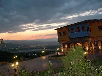 Estate Kalaitzis 3*