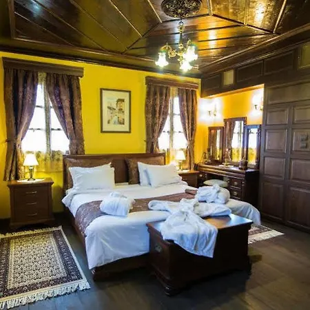 Estate Kalaitzis 3*